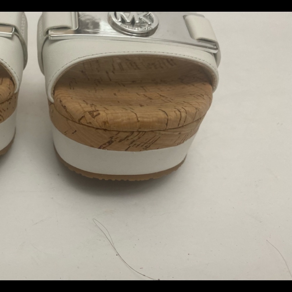 MK Sandals - Picture 5 of 6